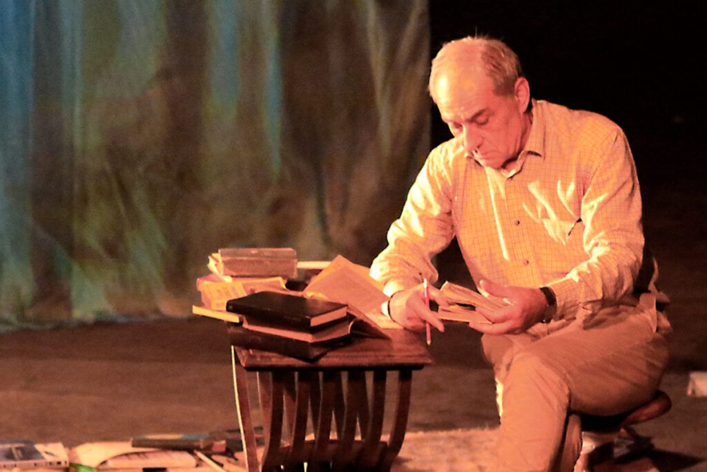 De Edgar Allan Poe a Juan José Castelli: el inesperado viaje teatral de Juan Manuel Correa
