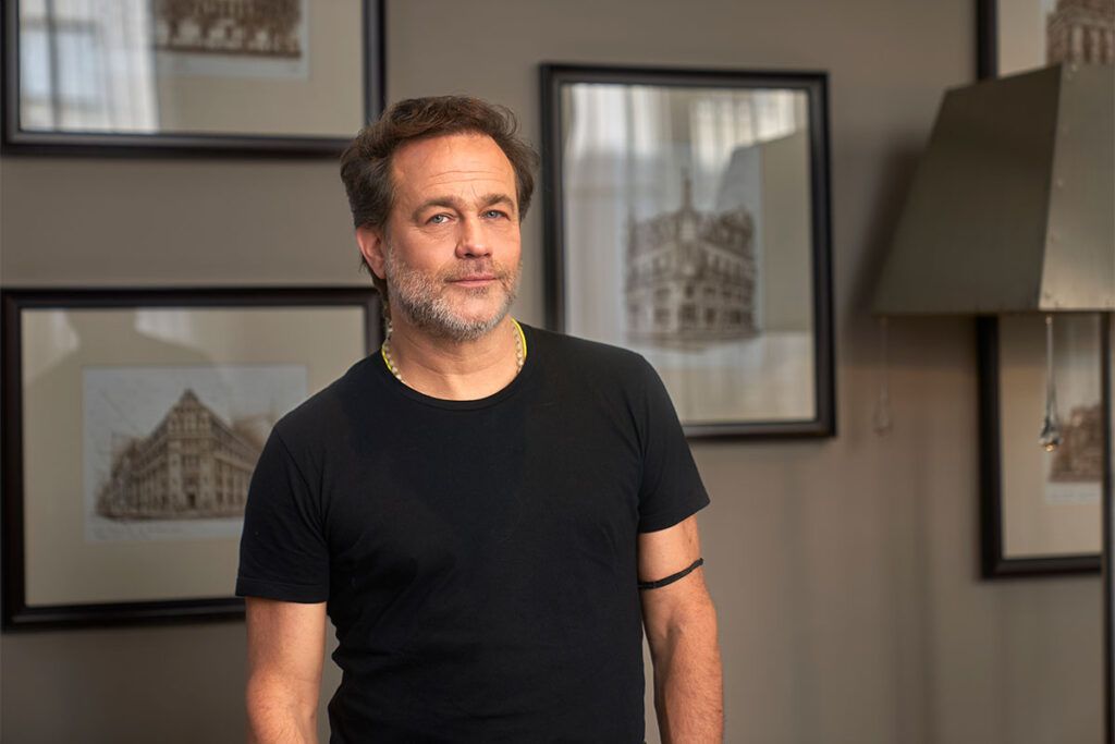 Gastón Pauls: "La marginalidad y la violencia están mucho más cerca de lo que creemos" 4 Gastón Pauls: "La marginalidad y la violencia están mucho más cerca de lo que creemos"