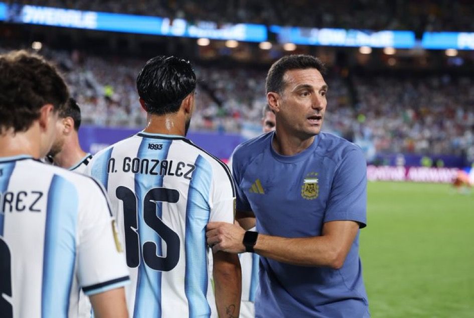 Scaloni, sobre los tres goles de Messi: “Sin palabras, lo que diga está de más”