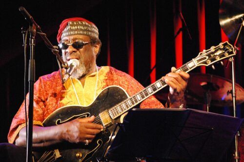 Murió James Blood Ulmer, el guitarrista que tomó el legado de Ornette Coleman y desafío todas las fronteras