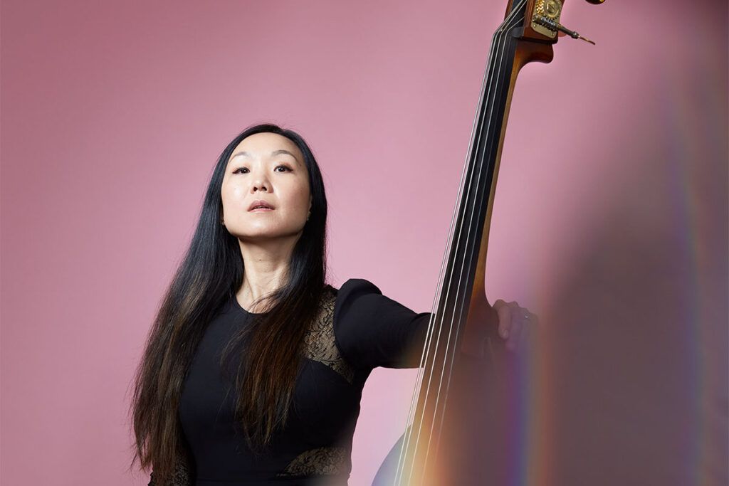 Linda May Han Oh: Flea, Piazzolla, Pat Metheny y una carrera construida sin fronteras 1 Linda May Han Oh: Flea, Piazzolla, Pat Metheny y una carrera construida sin fronteras
