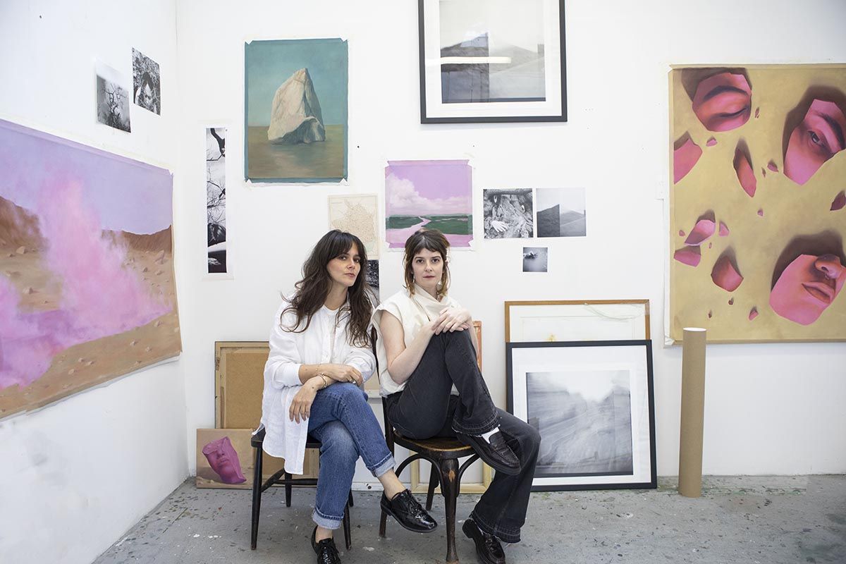 Dos artistas argentinas hacen levitar la realidad en una galería de Londres