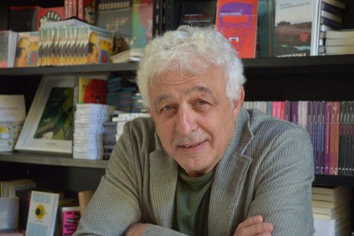 El narcisismo intelectual y el amor como espectáculo en la nueva novela de Marcos Rosenzvaig