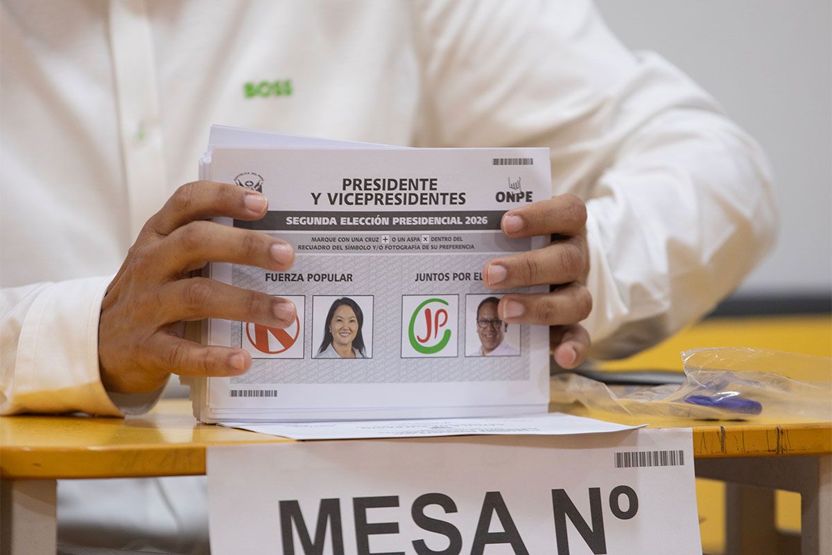 Perú: solo 4533 votos, en más de 20 millones, le dan la victoria a la derecha: ¿será definitiva?