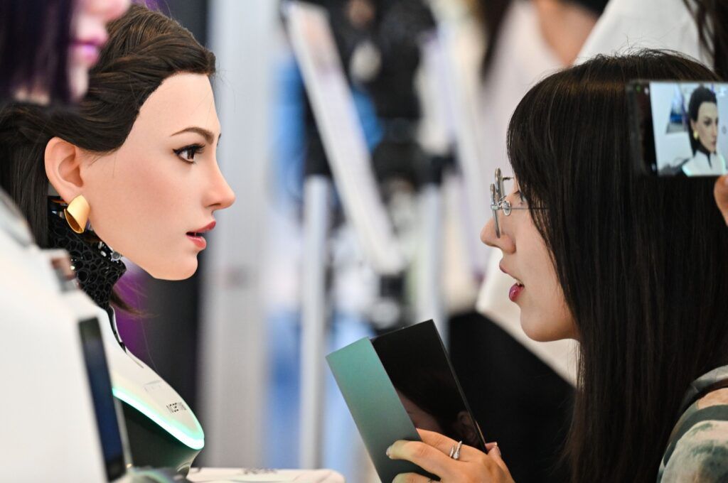 El experimento viral de los robots en China 4 El experimento viral de los robots en China