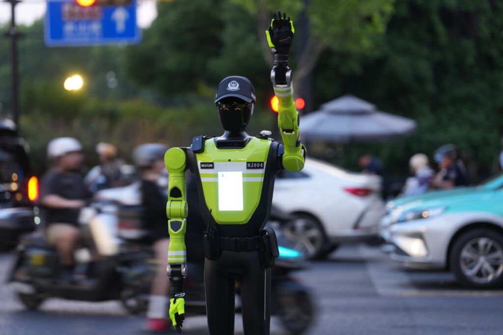 El experimento viral de los robots en China 6 El experimento viral de los robots en China