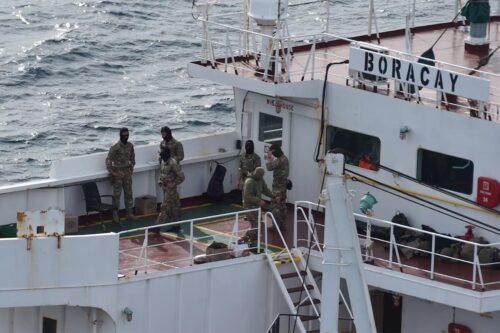 Rusia acusa a Francia de “piratería” tras la captura de un petrolero vinculado a Moscú