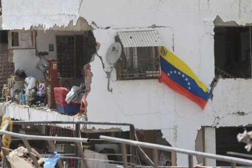Hay que dejar de señalar con el dedo a Venezuela