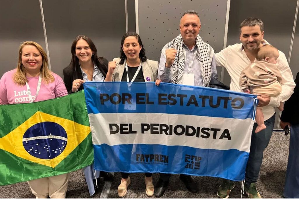 Zuliana Lainez: “Desmantelar los medios públicos siempre es un foco de la extrema derecha” 1 Zuliana Lainez: “Desmantelar los medios públicos siempre es un foco de la extrema derecha”