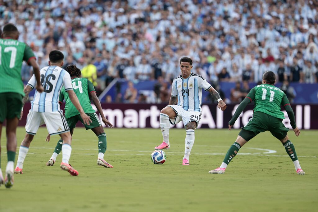 Argentina abre el telón del Mundial con otro show de Messi 3 Argentina abre el telón del Mundial con otro show de Messi