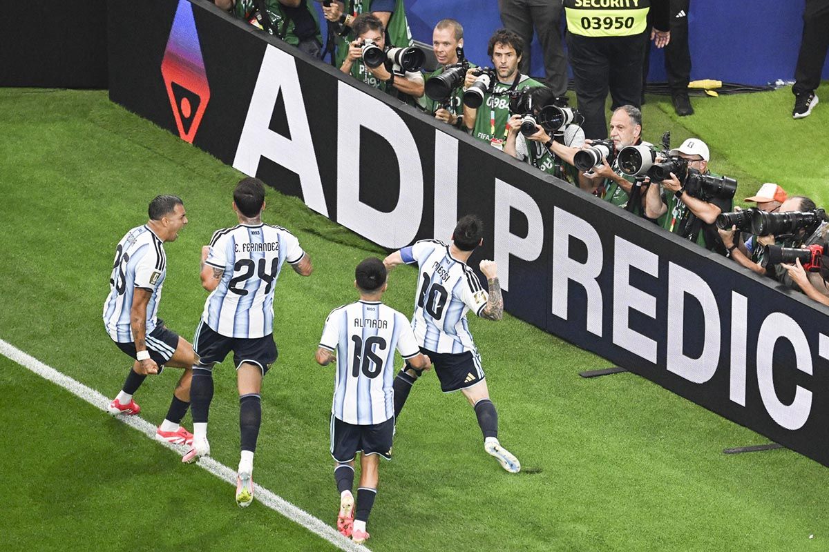 Argentina se aseguró el primer puesto: ya tiene día, hora y sede para los 16avos de final