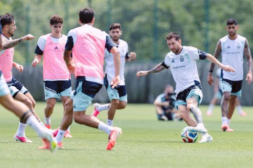Lesiones y hermetismo: Argentina recién dirá su equipo pocas horas antes