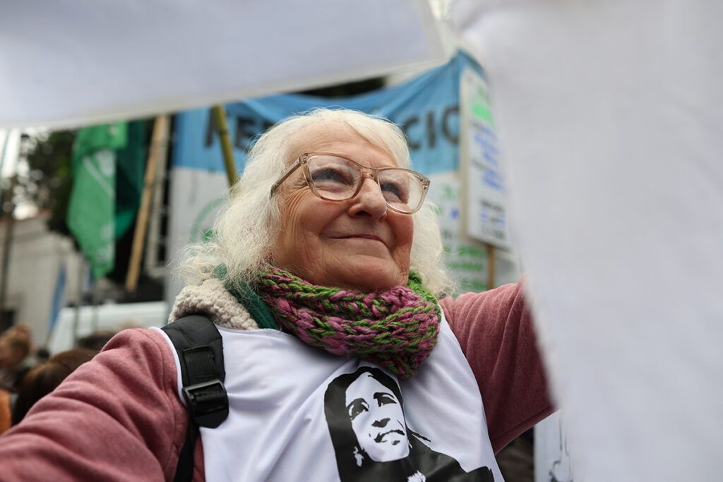 Banderas en tu corazón: la resistencia en San José 1111 a un año del encierro de Cristina 4 Banderas en tu corazón: la resistencia en San José 1111 a un año del encierro de Cristina