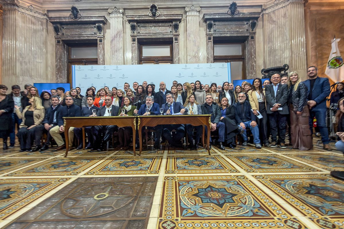 Senadores y diputados pidieron por la libertad de Cristina en el Congreso