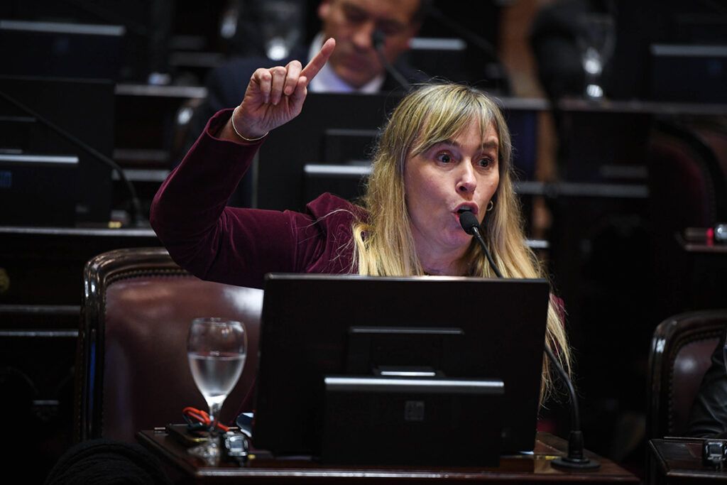 Pese a la resistencia de la Casa Rosada, el Senado aprobó el pliego de Verónica Michelli que quería frenar Milei