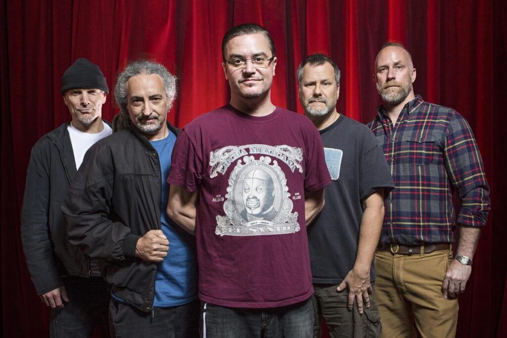 La vuelta de Faith No More: la revolución permanente, la saludable locura de Mike Patton y el recorrido de la banda que pulverizó todas las etiquetas 2 La vuelta de Faith No More: la revolución permanente, la saludable locura de Mike Patton y el recorrido de la banda que pulverizó todas las etiquetas