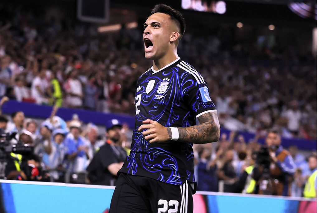 En la Argentina juegan todos y siempre hay un gol de Messi