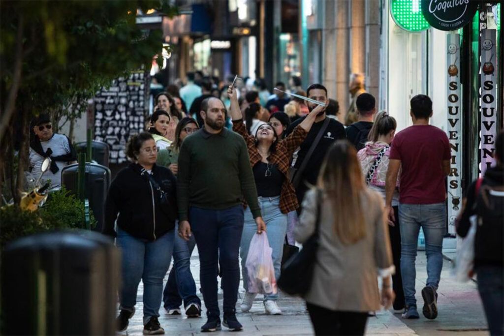 Buenos Aires se reinventa: los desafíos a futuro de una población envejecida, con menos nacimientos y más hogares unipersonales