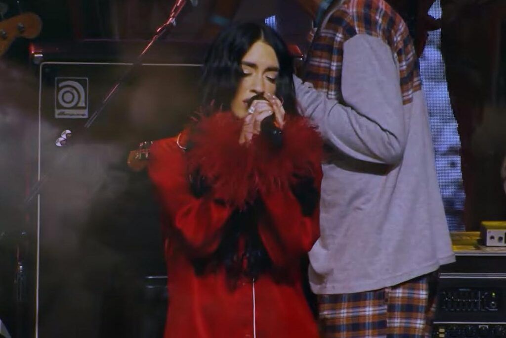 Bersuit y Lali estrenaron una nueva versión de “El viento trae una copla” 2 Bersuit y Lali estrenaron una nueva versión de “El viento trae una copla”