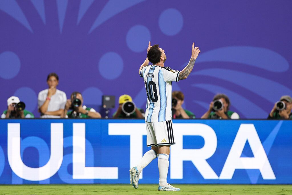 Argentina abre el telón del Mundial con otro show de Messi 2 Argentina abre el telón del Mundial con otro show de Messi