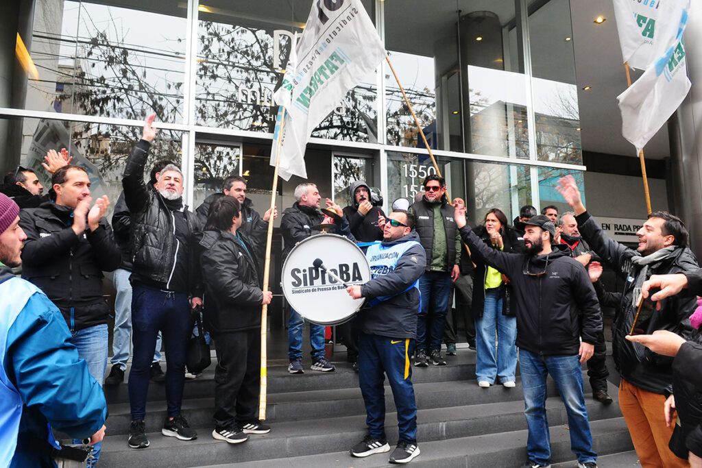 El conflicto en Blender, un último aviso para los empresarios: "Si tocan a uno tocan a todos"