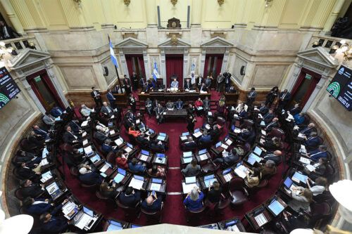 El Senado debate el proyecto que eliminaría límites a la compra de tierras por extranjeros