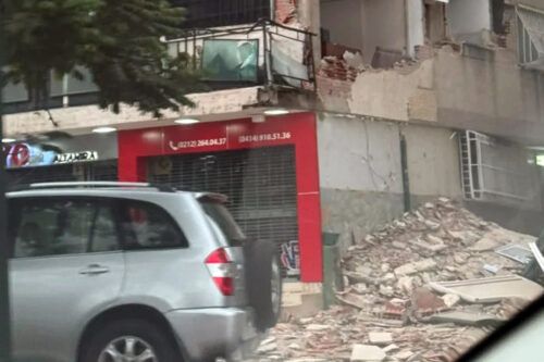 Pánico en Venezuela por un violento terremoto de magnitud 7,1 que sacudió a 13 estados