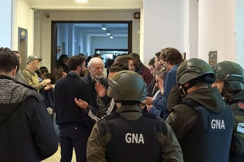 Despiden al 20% del personal contratado de la Comisión Nacional de Energía Atómica