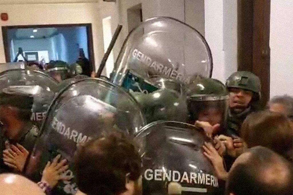 Lo que pierde el país con el desguace en la energía atómica