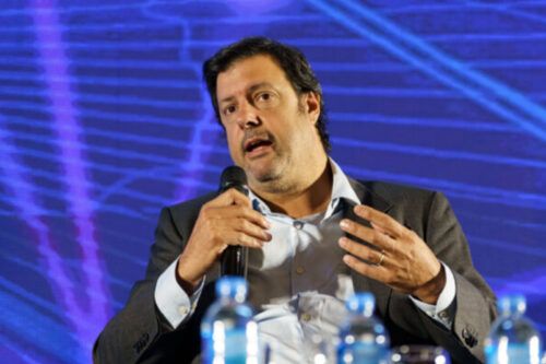 Otra baja en el área de Ciencia y Tecnología expone el avance del desfinanciamiento y la purga interna en el Gobierno