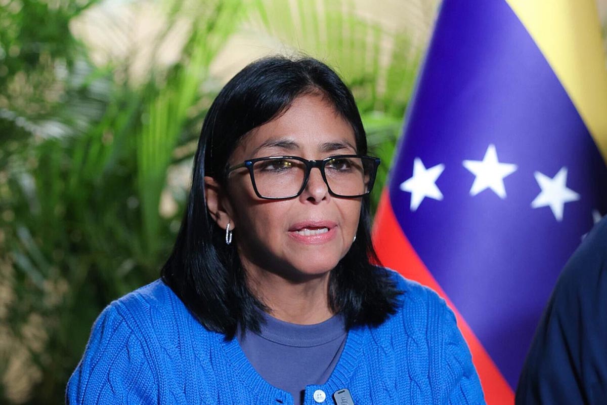 Trump respalda a Delcy Rodríguez en un juicio millonario