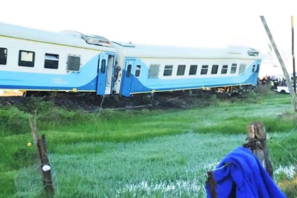 Trenes: un informe alerta que “estamos al borde de una tragedia evitable como la de Once” 4 Trenes: un informe alerta que “estamos al borde de una tragedia evitable como la de Once”
