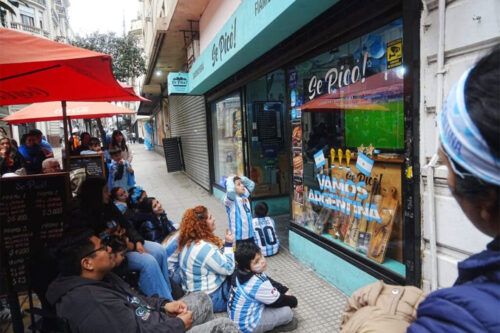 El mundo de las cábalas: otro sentir nacional que hermana al pueblo argentino en la Copa