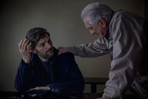 Adam Scott y Robert De Niro, juntos en el thriller «Susurran tu nombre»