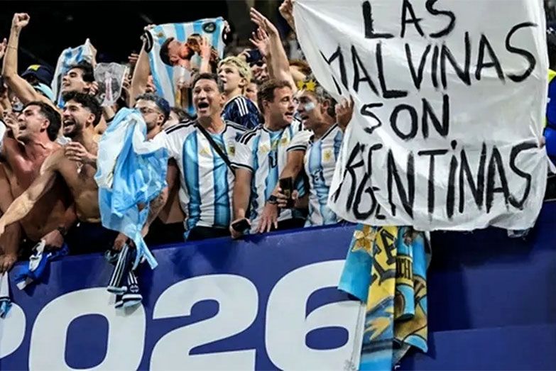 La Selección contra el mundo