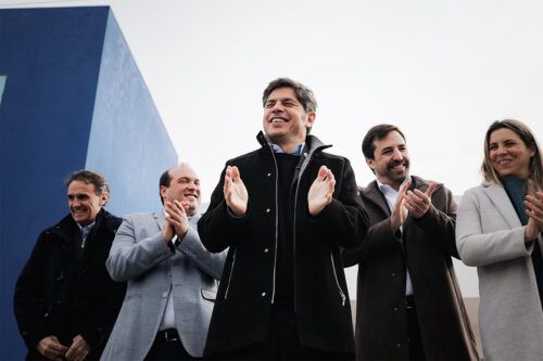 Kicillof amplía sus recorridas y esquiva la interna bonaerense
