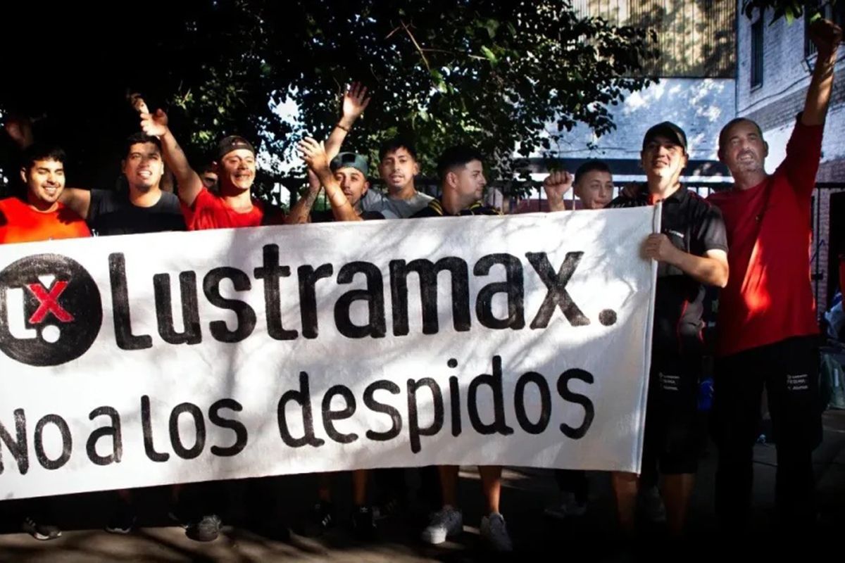 El colmo de la «modernización»: Lustramax quiere indemnizar despedidos con papel higiénico