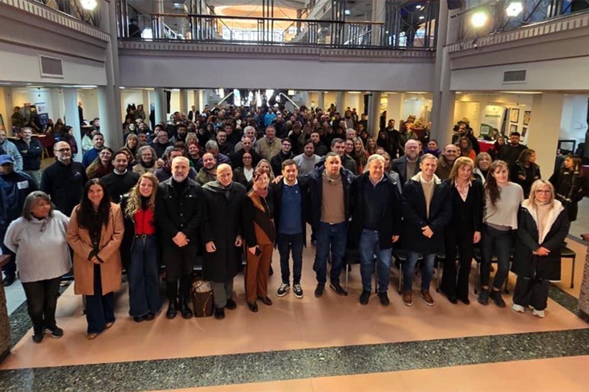 “Queremos poner la agenda del trabajador autogestionado, que la está pasando muy mal”