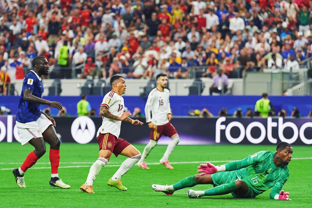 España le dio una lección de fútbol a Francia y es el primer finalista del Mundial 3 España le dio una lección de fútbol a Francia y es el primer finalista del Mundial