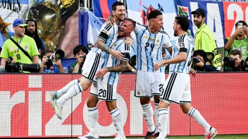Messi irá por otra historia memorable, ahora en su primera vez ante los ingleses