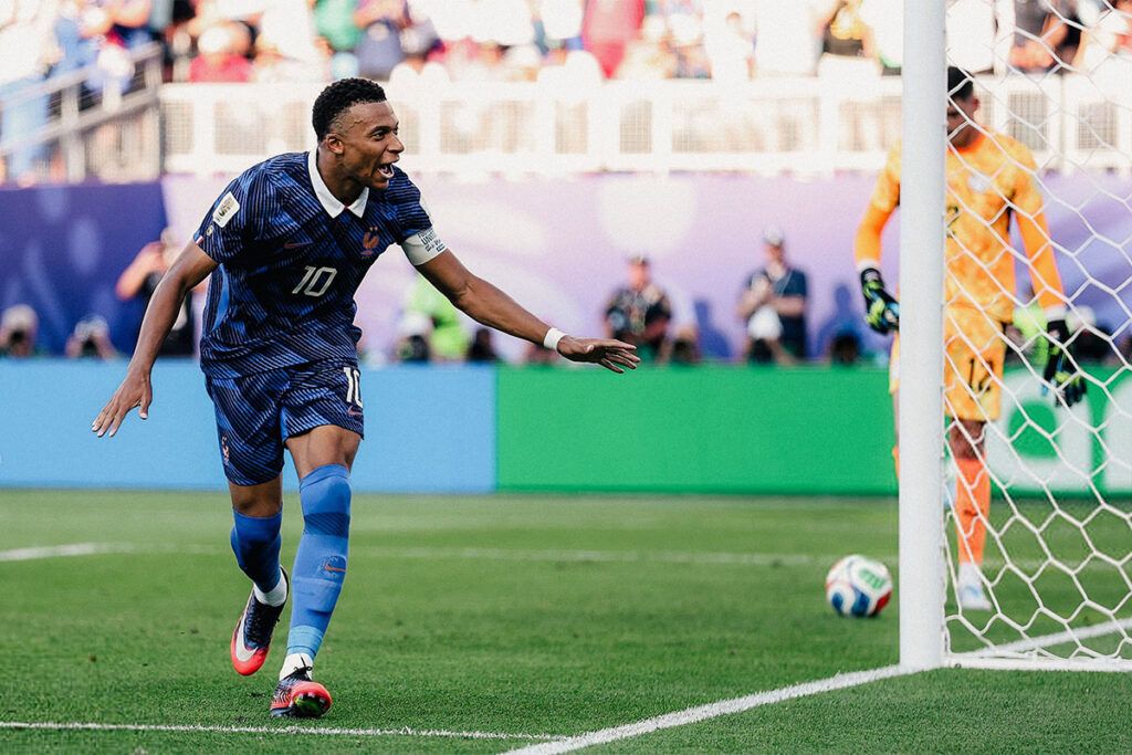 El día en que Mbappé, Olise, Dembelé y Barcola le ganaron 1-0 a Paraguay con un penal de VAR 2 El día en que Mbappé, Olise, Dembelé y Barcola le ganaron 1-0 a Paraguay con un penal de VAR