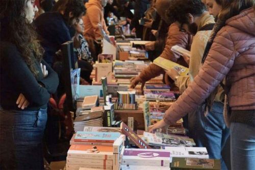 Editoriales pequeñas y medianas rechazaron el proyecto del gobierno para derogar la Ley de Defensa de la Actividad Librera
