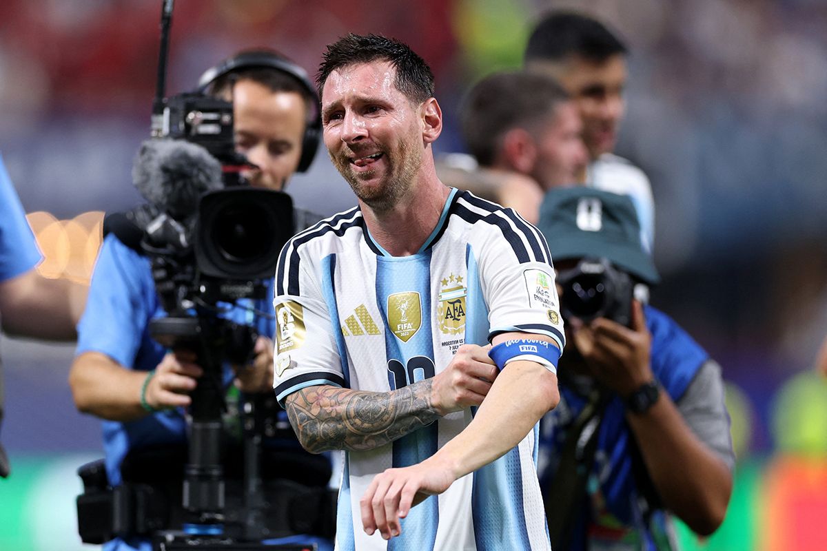 Messi estira su historia