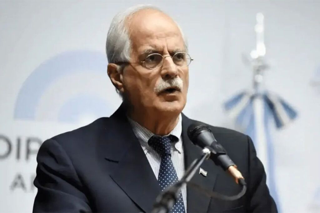 Jorge Taiana: "El tema Malvinas volvió y queda claro que es un caso de colonialismo arcaico" 2 Jorge Taiana: "El tema Malvinas volvió y queda claro que es un caso de colonialismo arcaico"