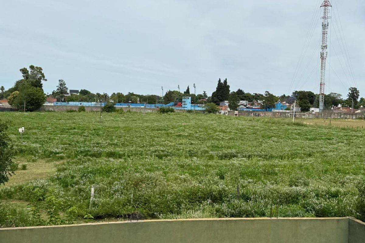 Denuncian que la constructora Sauber tomó un predio comunitario por la fuerza